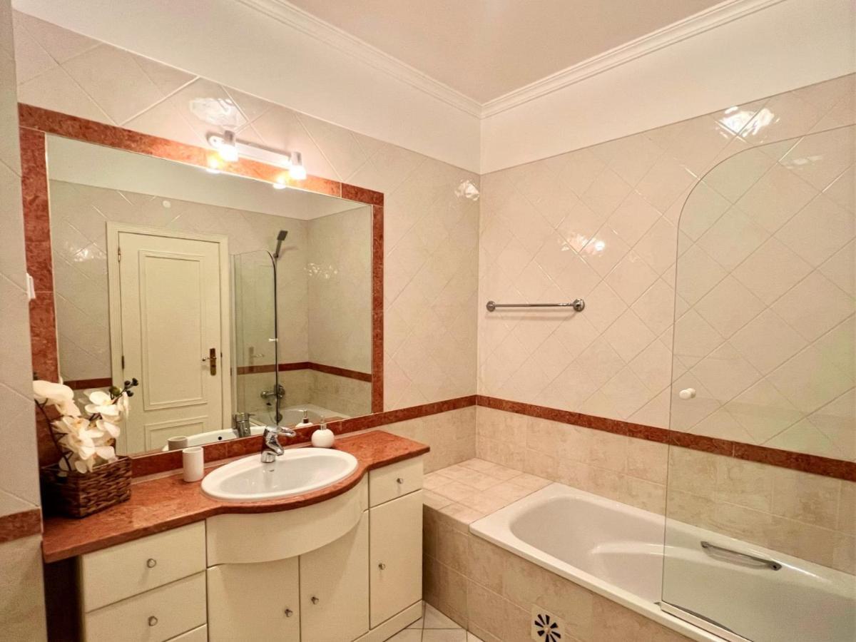 Vilamoura Central 2 With Pool By Homing Extérieur photo